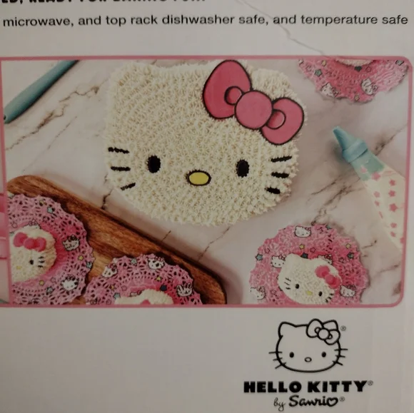Hello Kitty Deluxe Complete Cake & Cupcake Baking Set - Picture 8 of 8